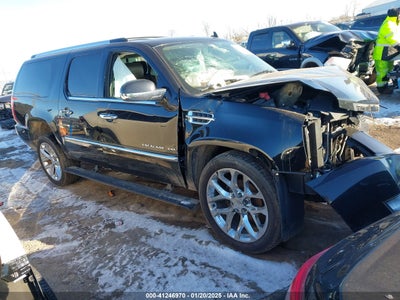 CADILLAC ESCALADE ESV 2014