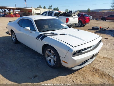 DODGE CHALLENGER 2011