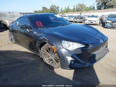 SCION FR-S 2015