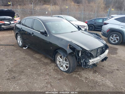 INFINITI Q40 2015
