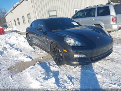 PORSCHE PANAMERA 2011