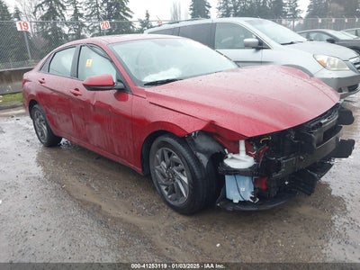 HYUNDAI ELANTRA 2024
