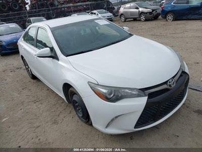 TOYOTA CAMRY 2016