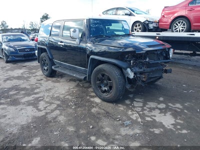 TOYOTA FJ CRUISER 2010