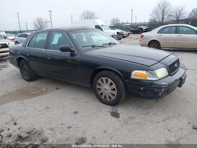 FORD CROWN VICTORIA 2011