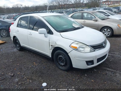 NISSAN VERSA 2010