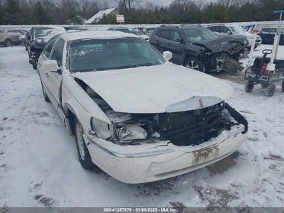 LINCOLN TOWN CAR 2000