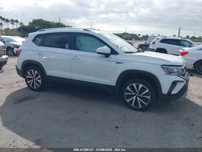 VOLKSWAGEN TAOS 2022