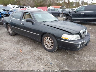 LINCOLN TOWN CAR 2007