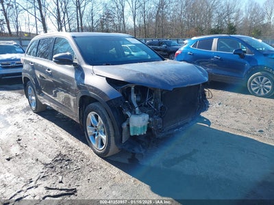 TOYOTA HIGHLANDER 2016