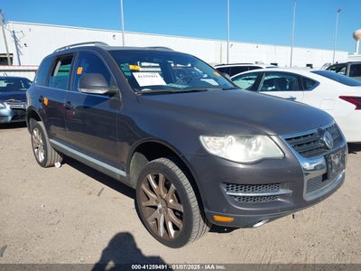 VOLKSWAGEN TOUAREG 2010