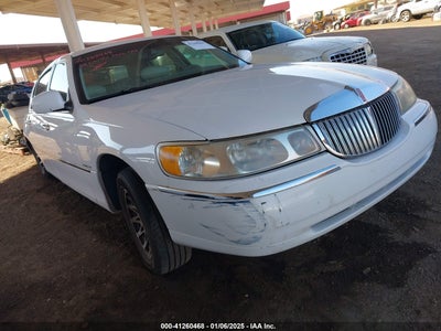 LINCOLN TOWN CAR 2000