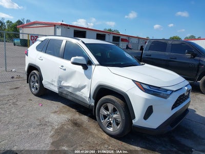 TOYOTA RAV4 2024