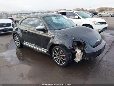 VOLKSWAGEN BEETLE 2012