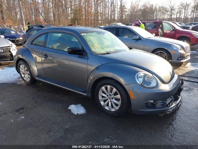VOLKSWAGEN BEETLE 2013