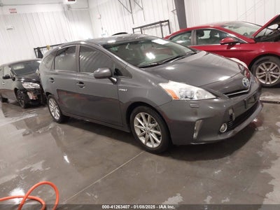 TOYOTA PRIUS V 2012