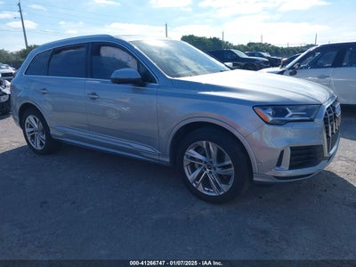 AUDI Q7 2021