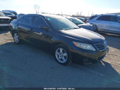 TOYOTA CAMRY 2011