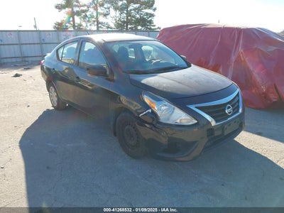 NISSAN VERSA 2017