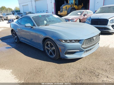 FORD MUSTANG 2024