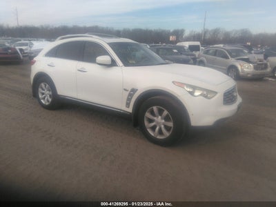 INFINITI FX35 2011
