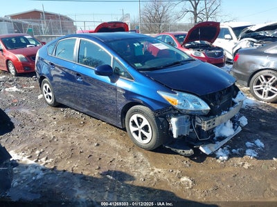 TOYOTA PRIUS 2014