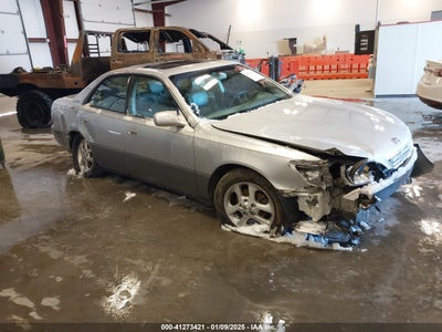 LEXUS ES 300 2001