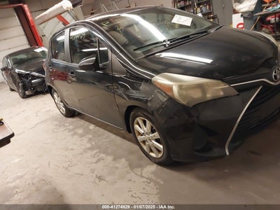 TOYOTA YARIS 2015