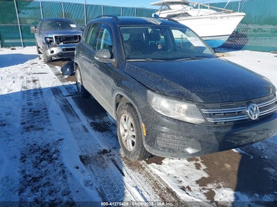 VOLKSWAGEN TIGUAN 2016