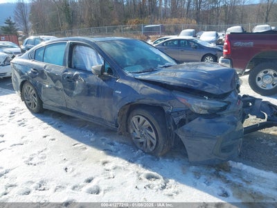 SUBARU LEGACY 2025