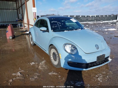 VOLKSWAGEN BEETLE 2013