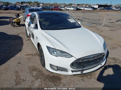 TESLA MODEL S 2014