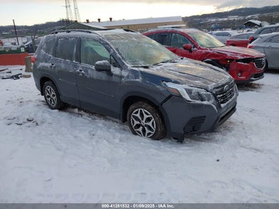 SUBARU FORESTER 2024