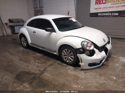 VOLKSWAGEN BEETLE 2015