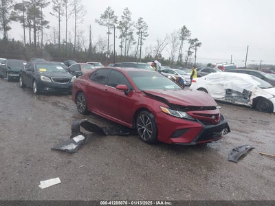 TOYOTA CAMRY 2018