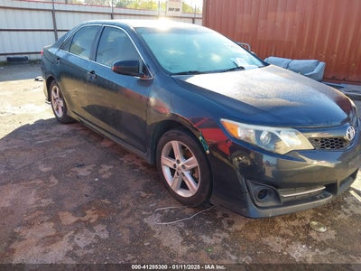 TOYOTA CAMRY 2012