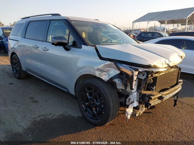 KIA CARNIVAL MPV 2025