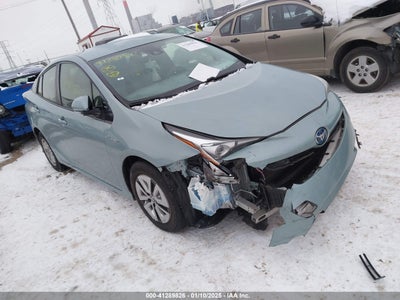 TOYOTA PRIUS 2017
