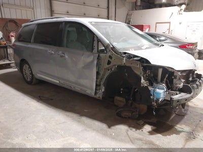 TOYOTA SIENNA 2014