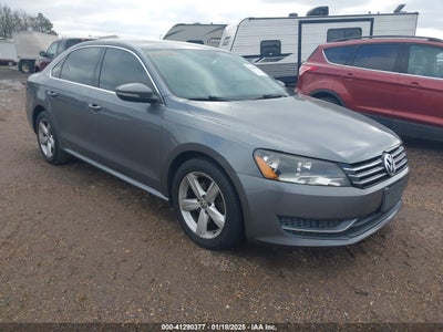 VOLKSWAGEN PASSAT 2012