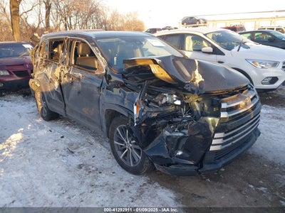 TOYOTA HIGHLANDER 2019