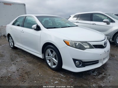 TOYOTA CAMRY 2013