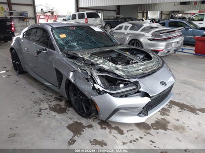 TOYOTA GR86 2023