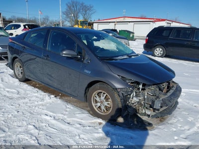 TOYOTA PRIUS PRIME 2017