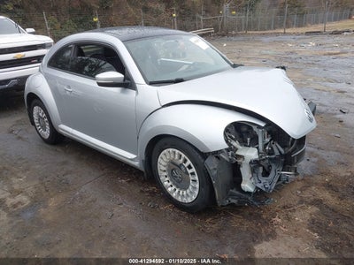VOLKSWAGEN BEETLE 2015