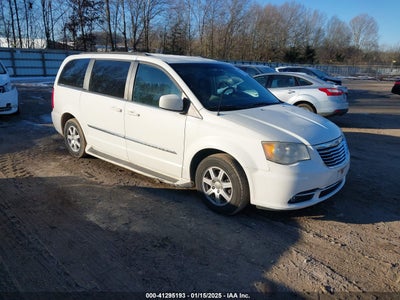 CHRYSLER TOWN & COUNTRY 2012