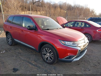 MITSUBISHI OUTLANDER 2016