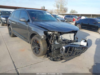 AUDI Q7 2024