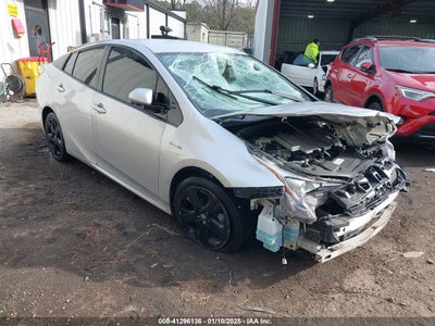 TOYOTA PRIUS 2016