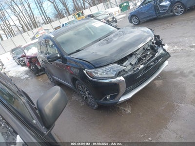 MITSUBISHI OUTLANDER 2017